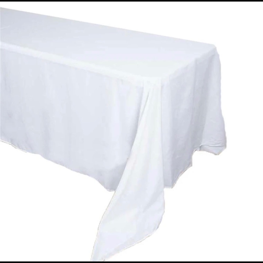 USED  ONCE  90x132 WHITE POLYESTER RECTANGULAR TABLECLOTH